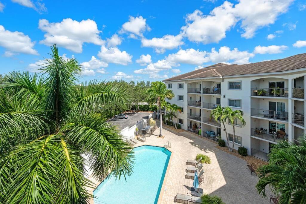 Modern Beach Condo In Central Naples! Exteriér fotografie